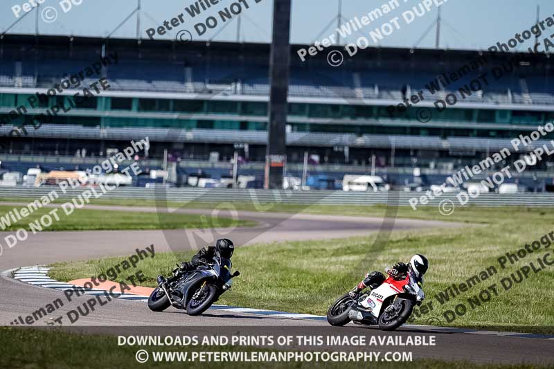 Rockingham no limits trackday;enduro digital images;event digital images;eventdigitalimages;no limits trackdays;peter wileman photography;racing digital images;rockingham raceway northamptonshire;rockingham trackday photographs;trackday digital images;trackday photos